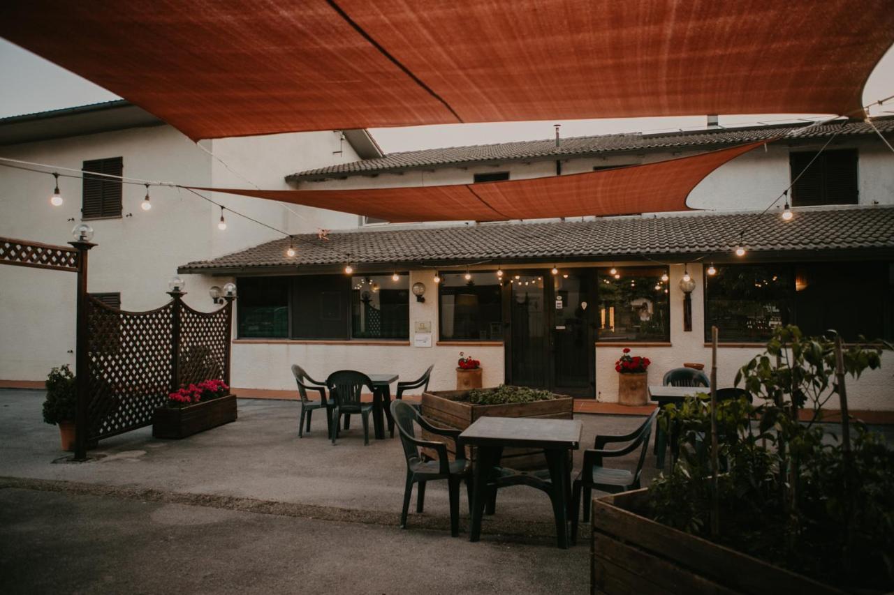 Hotel La Scottiglia E Ristorante Seggiano Екстериор снимка