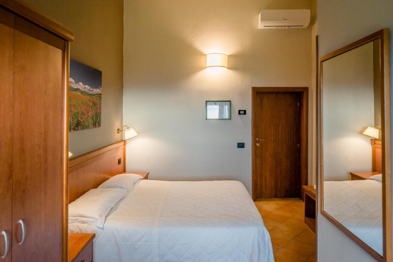 Hotel La Scottiglia E Ristorante Seggiano Екстериор снимка