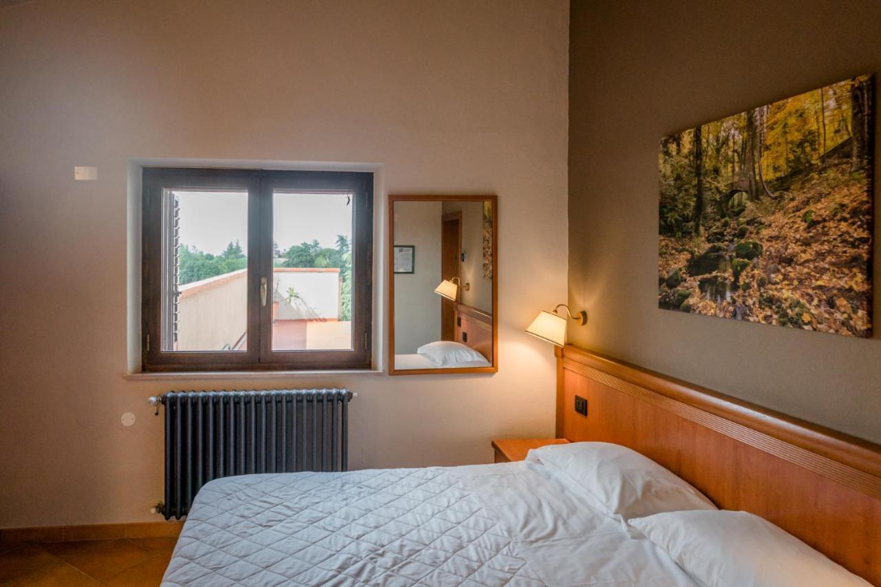 Hotel La Scottiglia E Ristorante Seggiano Екстериор снимка